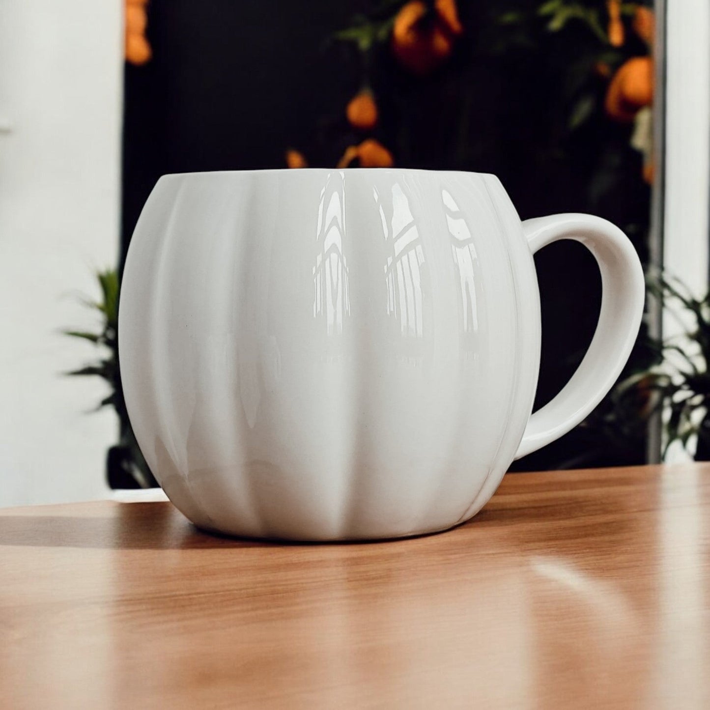 Pumpkin-Shaped Ceramic Coffee Mug – 16.8 oz